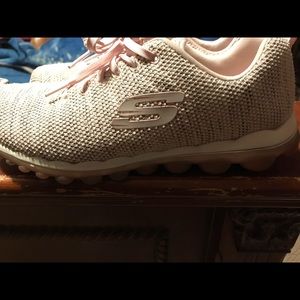 Skechers Skechers-air. Size 9